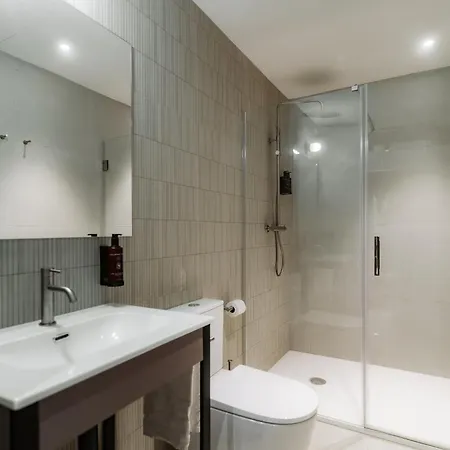 Design By Olala Homes