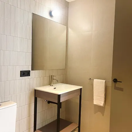 Design By Olala Homes הוספיטלט דה יוברגאט